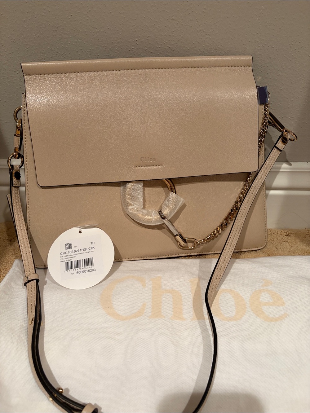 Medium Faye Shoulder Bag in Pearl